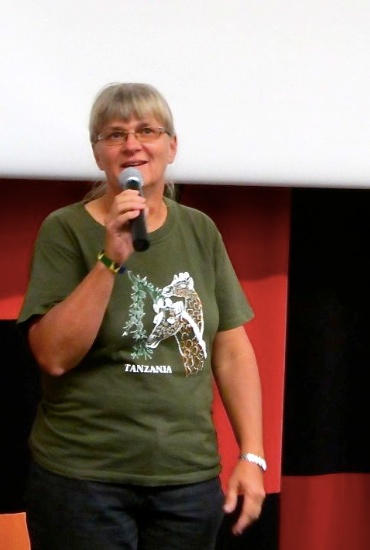 Missionären Maria Holmberg berättade om miljöarbetet i Tanzania och hur tanzanierna lär sig rädda naturskogar och plantera träd.